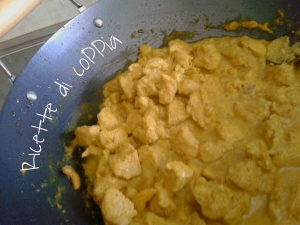 Pollo al curry wok
